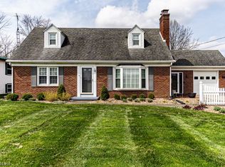 955 N 12th St, Sebring, OH
