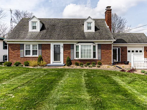 955 N 12th St, Sebring, OH 44672
