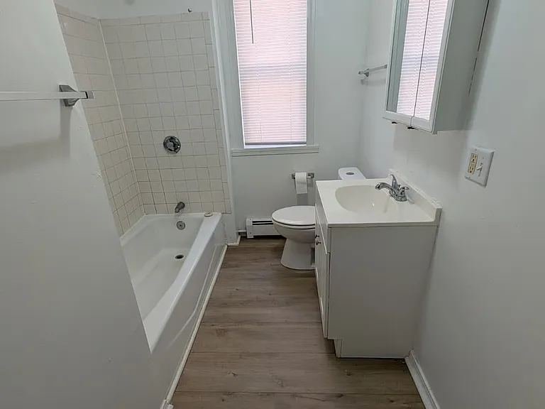208 Sherman Ave #A44 — Photo 5
