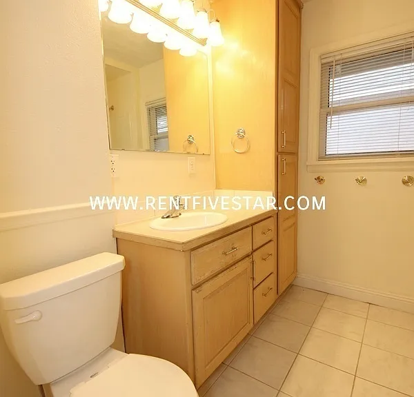 515 S 9th Ave — Photo 10