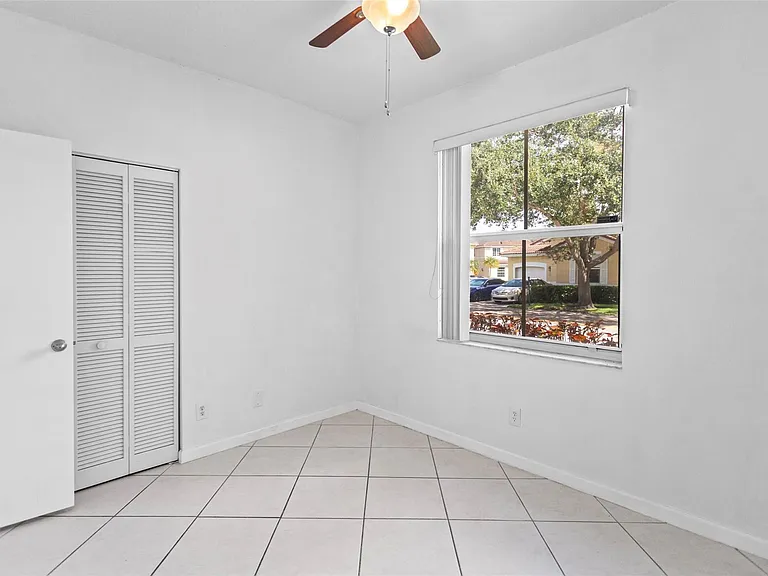 15250 SW 49th Ct — Photo 31