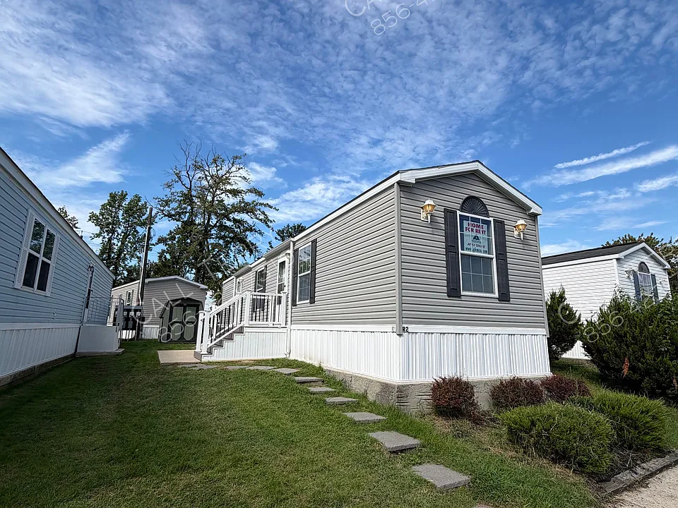 45 Mantua Grove Rd #R02