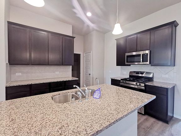 2nd image of 327 Jewett Meadow Dr