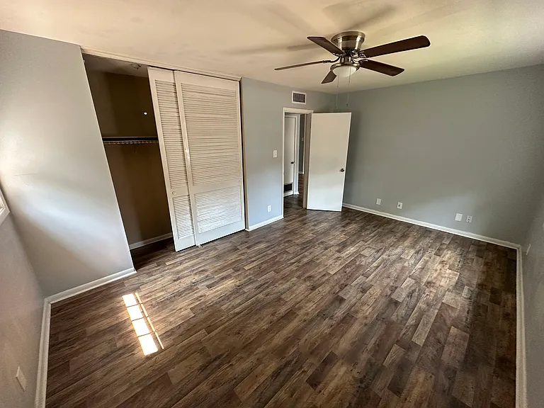 341 Corbin Ave #4 — Photo 8