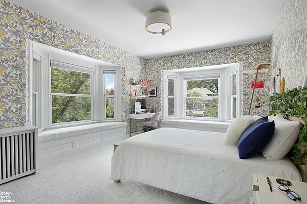 Rented by Brown Harris Stevens | media 12