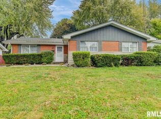 38 Andover Dr, Springfield, IL 62704