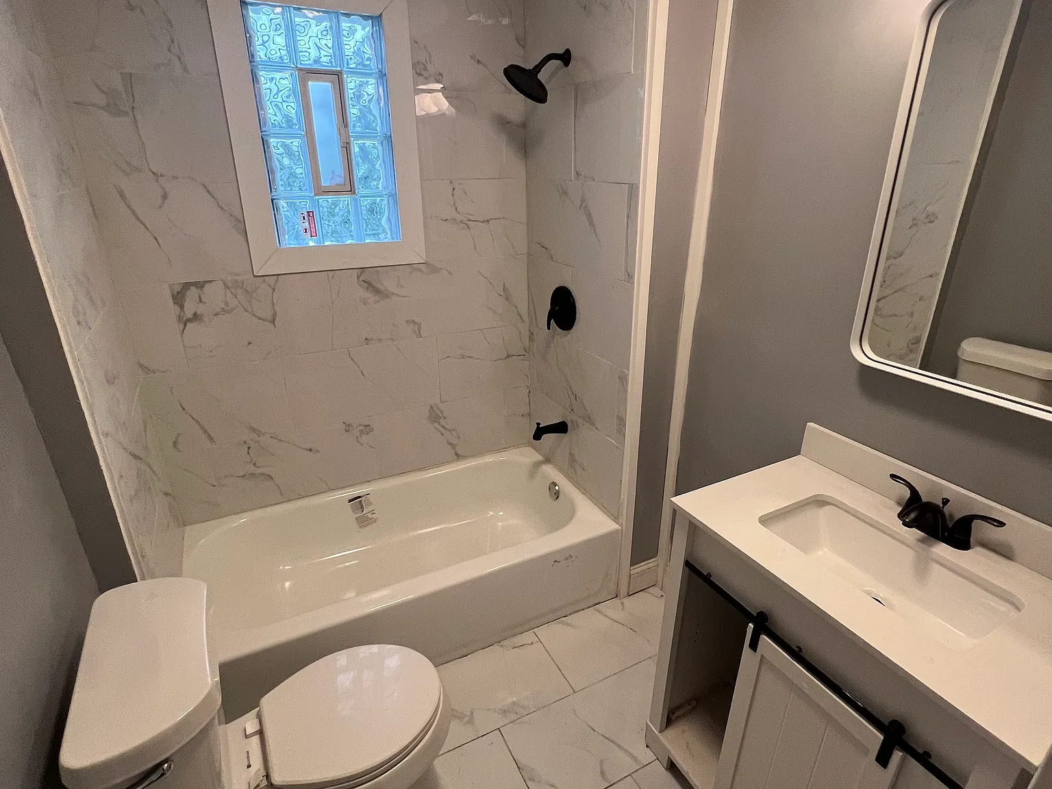 2 bed, 802 sqft, $895 — Photo 3