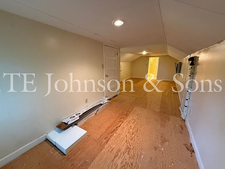 5535 Robinhood Rd — Photo 34