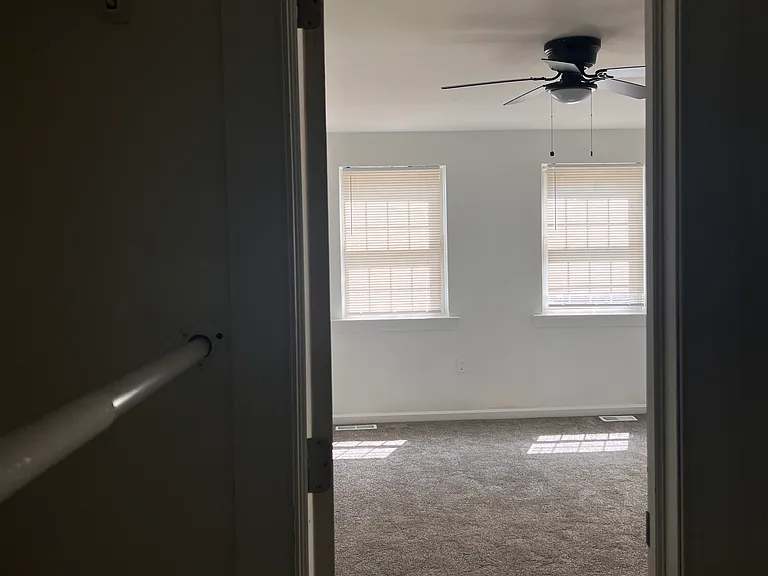 1006 Middleton Pl — Photo 18