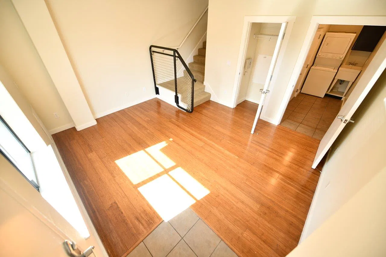 2 bed, 2.5 bath, 1416 sqft, $3,195 — Photo 4