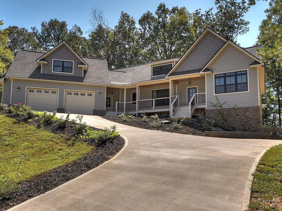 1st image of 928 The Oaks Dr