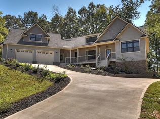 928 The Oaks Dr, Ellijay, GA 30540