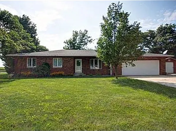 3 Truman Ct, Philo, IL 61864