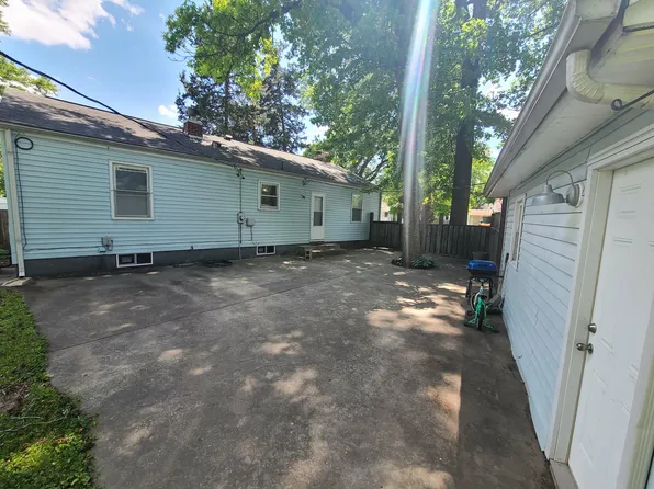 2101 Pickett St, Springfield, IL 62703