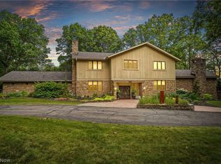 889 Eaton Ave, Akron, OH 44303