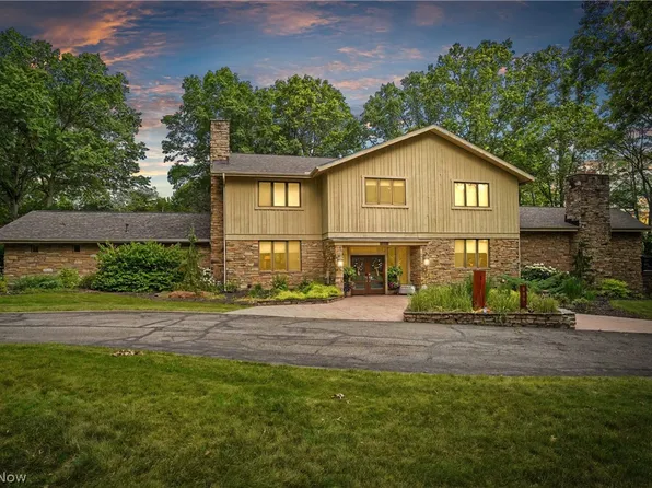 889 Eaton Ave, Akron, OH 44303