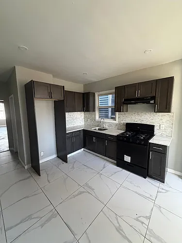 159 Myrtle Ave Photo 1
