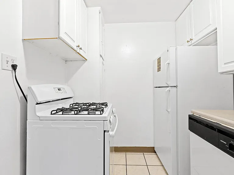 Cherry Street Townhomes — Photo 3
