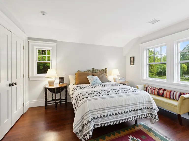 166 Hampton Rd — Photo 16