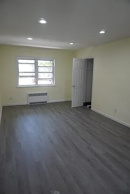 Rented by Queens Apartments Realty LLC | media 20