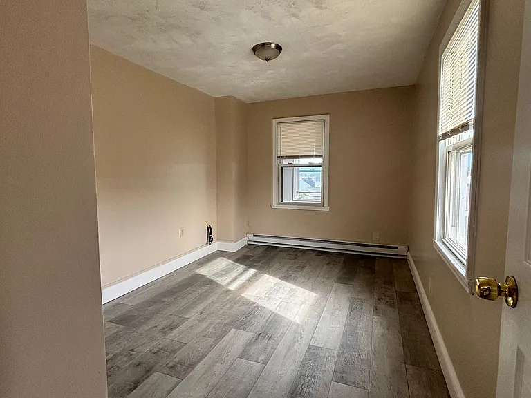 40 Abbey St — Photo 10