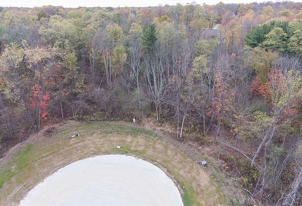 1st image of 5590-S/L Graven Way #6
