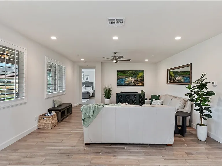 58171 Aragon Way — Photo 5