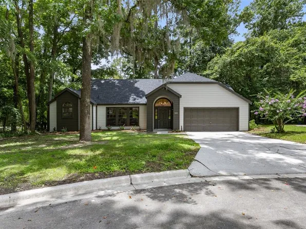 6221 NW 23rd Ln, Gainesville, FL 32606