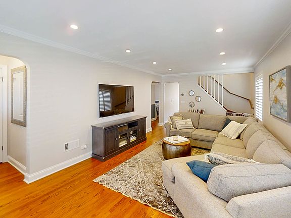 3rd image of 2113 N 74th Ave