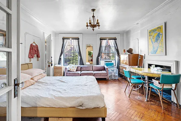 Rented by Voro, LLC | media 6