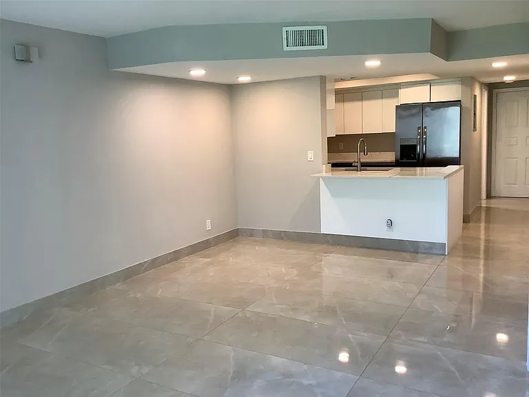 65 Deer Creek Rd #H102 — Photo 6