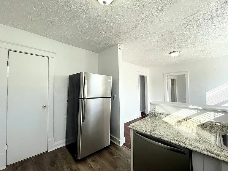 7210 Lyndover Pl #1E — Photo 9