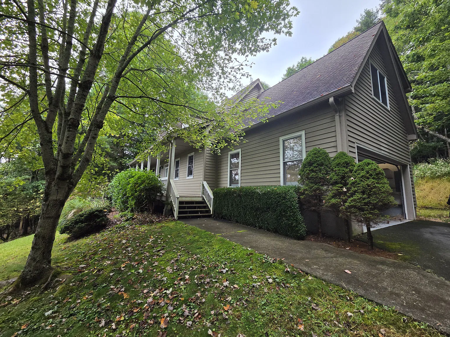 3 bed, 2670 sqft, $4,200 — Photo 3
