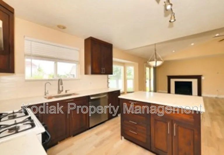 3138 W Aubrey Dee Cir — Photo 8