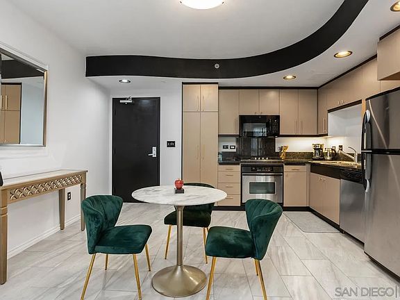 3rd image of 550 15th St Unit 302