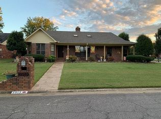2913 Celia Dr, Conway, AR 72034