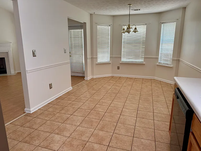 4314 Lock Ness Ln — Photo 7