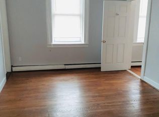 860 State St #1B, New Haven, CT 06511