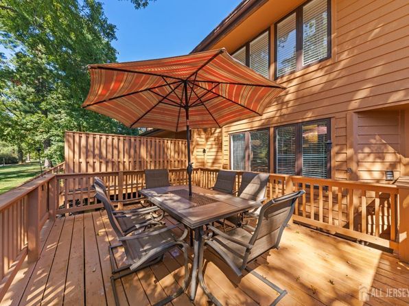 25 Sayre Dr, Princeton, NJ 08540