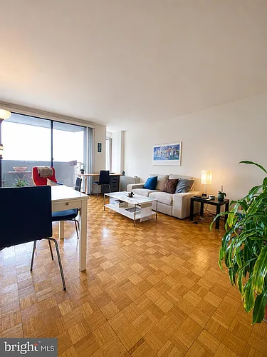 224 W Rittenhouse Sq #30-1008 Photo 1