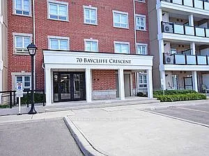 70 Baycliffe Cres #203