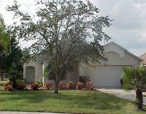 1st image of 208 Crossbill Ct