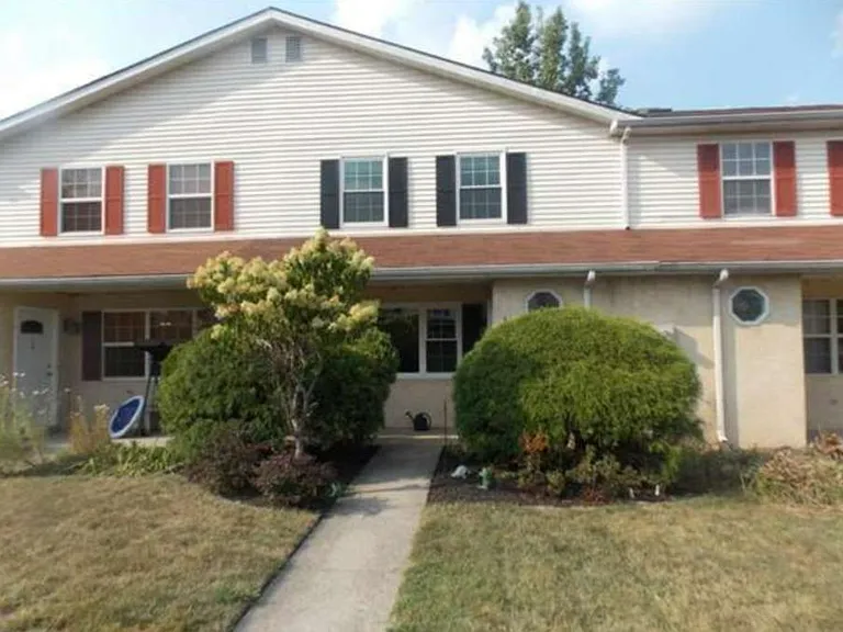 40 Mimosa Ct — Photo 1
