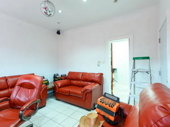 6511 Hudson Avenue image 14 of 18