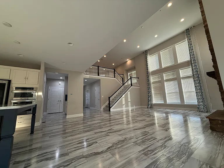 6346 Walker Ct — Photo 3