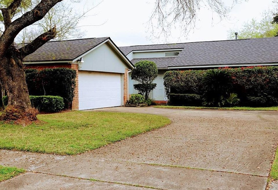 1st image of 3119 Cherry Hills Dr