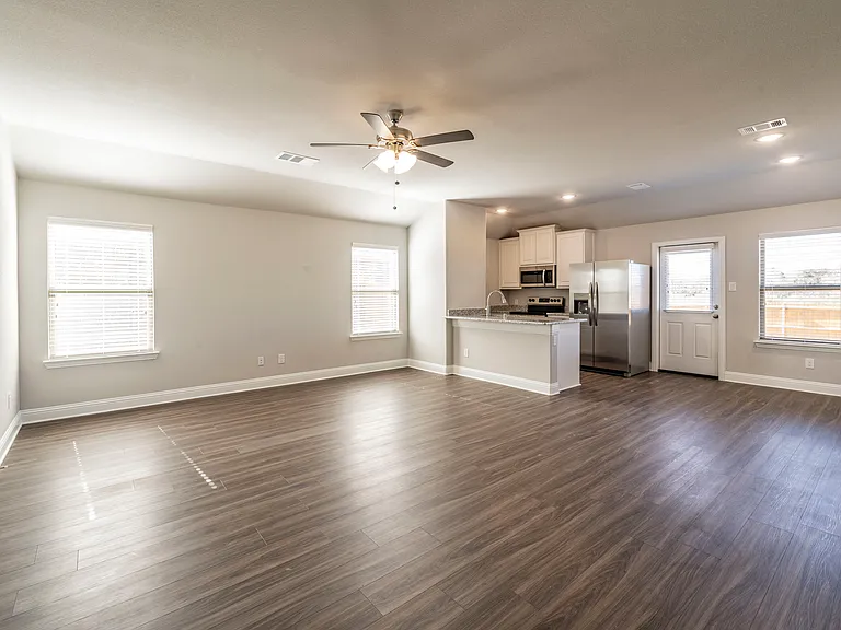 6406 Rienzi Dr — Photo 12