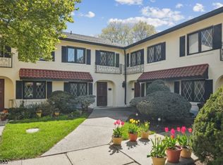 9 N Dorado Dr, Morristown, NJ 07960