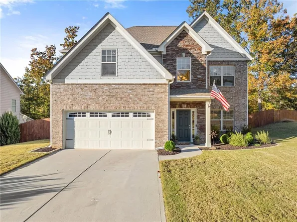 6322 Spring Cove Dr, Flowery Branch, GA 30542