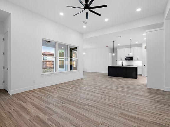 4th image of 108 Parlin Ln